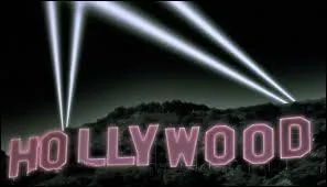 C'est certainement le festival qui a accueilli le plus de stars hollywoodiennes : Robert De Niro, Clint Eastwood, Harrison Ford, Tom Cruise et Sharon Stone... Il propose un aperçu du cinéma américain début septembre à...