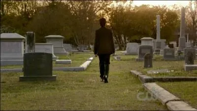 A la fin de la saison 2, Stefan choisit son destin. Lequel ?