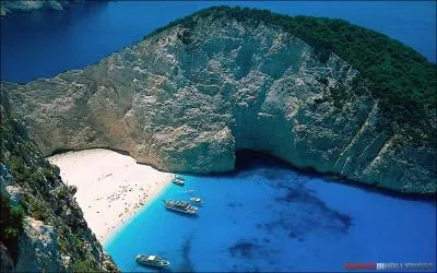 J'ai le sentiment que Gilbert Montagn a d entendre parler de cette photo avant de chanter sa chanson !