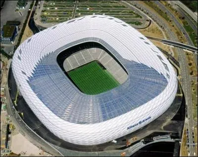 Quel est le nom de ce stade ?