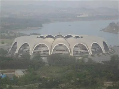 Quel est le nom de ce stade ?