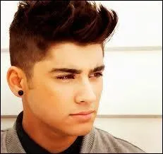 Son pre est d'origine...