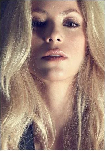 Qui est cette chanteuse ?