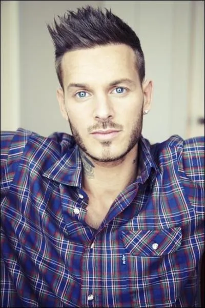 Qui est ce chanteur ?