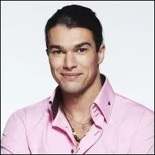 Il habite  Noisy-le Grand au Pav neuf; qui est-il ?