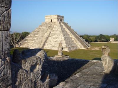 Le site de Chichén Itzá (Mexique) est une des :