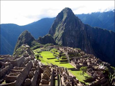 Le Machu Picchu (Pérou) est une des :