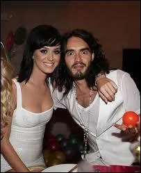 Sur le tournage de quel film avait-elle rencontr Russell Brand, celui qui allait bientt devenir le mari de Katy pour 14 mois ?