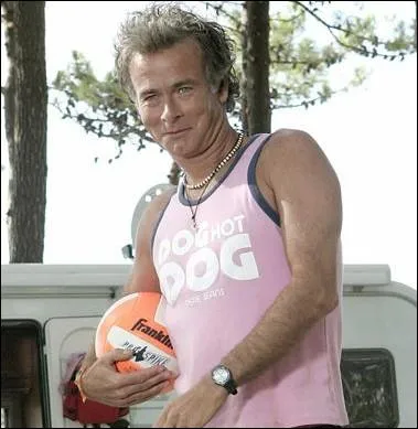   Chassez le naturiste, y revient au bungalow...  