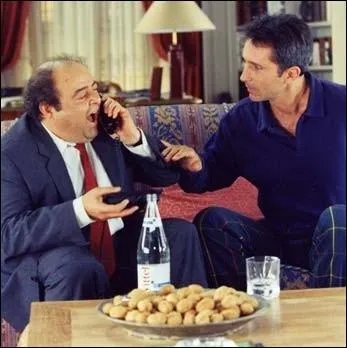   C'est cruellement fatiguant d'tre intelligent. - Je sais pas, faudra que j'essaie.  