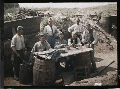 Quelle bataille, aussi app�l�e  offensive Nivelle  o� furent tu�s 200. 000 soldats fran�ais entre avril et juin 1917, est consid�r�e comme une d�faite ?