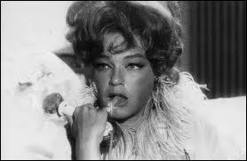 Dans quel film Simone Signoret a-t-elle jou avec Jean-Paul Belmondo ?