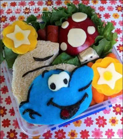 Un peu de verdure, du fromage, un jaune d'oeuf, avec lui, c'est sr, vous serez compltement schtroumpf !