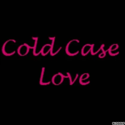 Qui est l'interprte de  Cold Case Love  ?