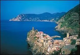 Comment appelle-t-on cette partie de la Méditerranée entre la Corse, la Sardaigne, la Sicile et l'Italie ?