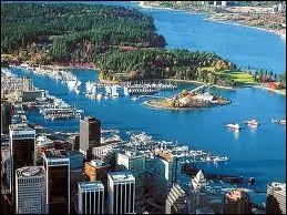 Vancouver est baigné par les eaux...