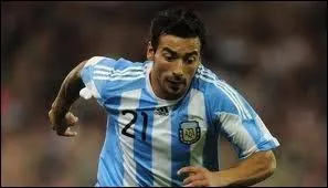 O n'a jamais jou Ezequiel Lavezzi ?