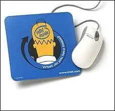 Dans une publicit amricaine , quel microprocesseur de la socit Intel Homer s'est-il fait greffer dans son cerveau pour devenir intelligent ?