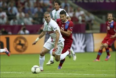 Qui est ce dfenseur central ?