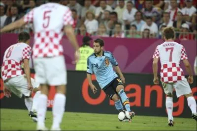 Qui est cet arrire gauche ?