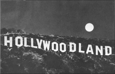 Le fameux panneau Hollywood situé sur le versant sud du Mont Lee indiquait à l'origine HOLLYWOODLAND. Pourquoi ces 4 dernières lettres ont-elles été retirées ?