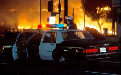 Les émeutes de 1992 à Los Angeles se sont déclenchées lors de l'acquittement des policiers blancs qui ont brutalisé un afro-américain. Qui est ce noir qui a été victime de violence policière ?
