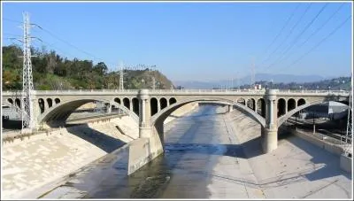 Pourquoi la Los Angeles River est-elle btonne ?