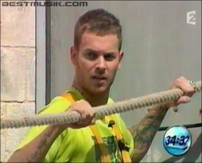 En quelle anne n'a-t-il pas particip   Fort Boyard  ?