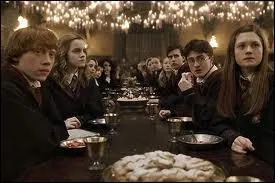 Combien d'annes de scolarit, y a-t-il  Poudlard ?