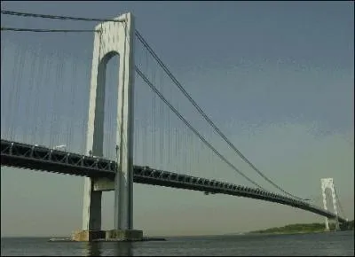 Le Verrazano-Narrows Bridge relie quels Boroughs de New York ?