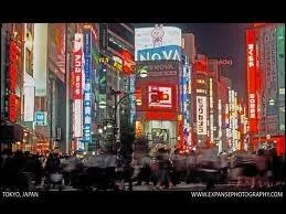 Parmi les principaux salons automobiles il a Genve, Paris, Francfort, Dtroit et...