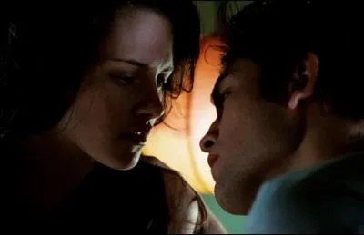 Twilight : O se passa le premier baiser de Bella et d'Edward ?