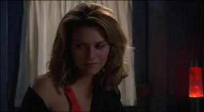 Par qui Peyton est-elle agresse lors de cette saison ?