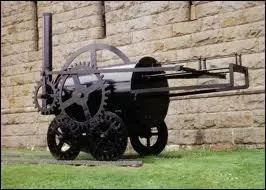 Quel pays voit la premire circulation sur ses rails d'une locomotive  vapeur en 1804 ?