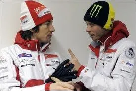 Comment s'appelle la team de Valentino Rossi et de Nicky Hayden en 2012 ?