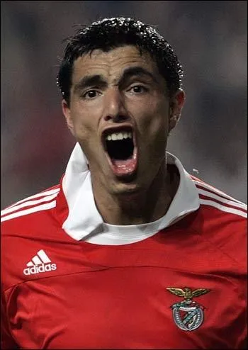 Paraguayen qui joue au Benfica SL ?