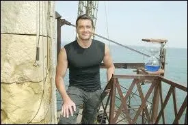 Comment s'appelle le prsentateur de Fort Boyard ?