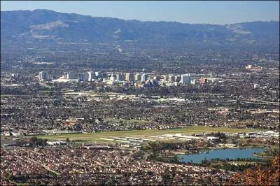 O se situe la Silicon Valley par rapport  San Francisco ?