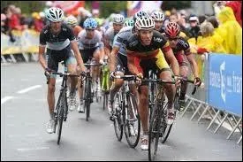 Quelle course cycliste cre en 1892 est la doyenne des classiques ?