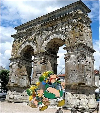 Dguiss en romains, ils partent vers une nouvelle aventure en passant sous l'Arc de Germanicus dans la ville de... .