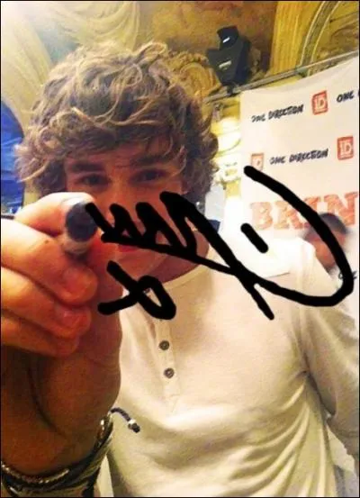 Liam a une tache de naissance, mais o se trouve-t-elle ?