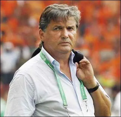 Quelle est son identit ?