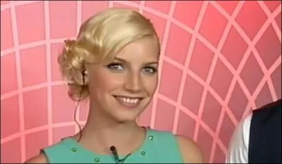 De qui Nad�ge est-elle tomb�e amoureuse ?