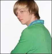 Lequel de leurs enfants est un ado en pleine crise d'adolescence qui rve de devenir une rock star ?