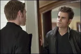 Pourquoi Alaric a-t-il pu boire le sang de Bonnie ?