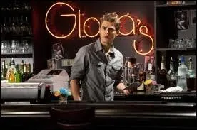 Lors d'un flashback sur les annes 20  Chicago, nous apprenons quelque chose sur Stefan. De quoi s'agit-il ?