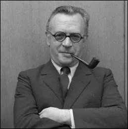 Pierre Dumayet, fut le producteur et l'animateur d'une mission littraire culte de 1953  1968 de la tlvision franaise. Quel en tait le titre ?