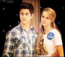 Comment s'appelle la fille dont il tombe amoureux lors de la saison 2 ?