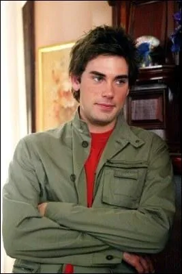 Dans quel pisode Chris apparat-il pour la premire fois ?