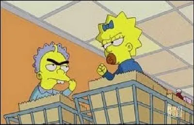 Avec qui Maggie change-t-elle des regards fixes et mystrieux ?